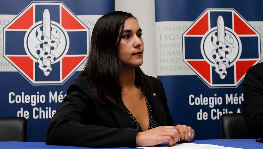 Presidenta del Colegio Médico y coronavirus: "Las manifestaciones sociales no nos van a colaborar"