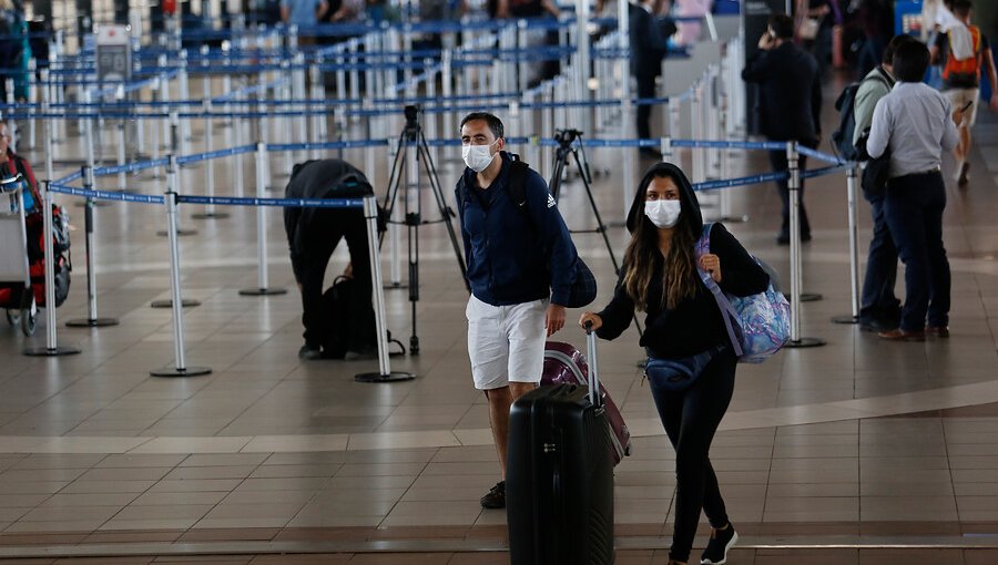 Obras Públicas: Vuelos nacionales han caído en 35% por falta de pasajeros