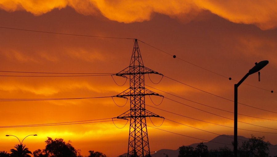 Falla en línea Nueva Maitencillo-Pan de Azúcar provoca corte de energía en varias regiones del país