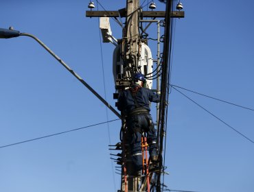 Corte masivo de electricidad afectó desde Coquimbo a la Región de Los Lagos: Un 20% de la demanda se interrumpió