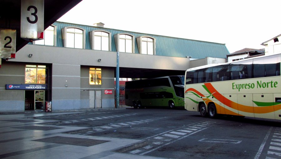 Municipio cierra el terminal de buses de Viña del Mar y anuncia estrictas medidas