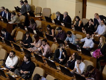 Frente Amplio pide que se decrete cuarentena nacional obligatoria por coronavirus