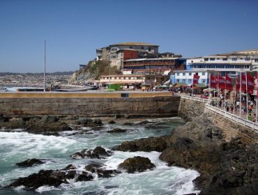 Alcaldes de El Tabo, Algarrobo, El Quisco, San Antonio, Cartagena y Santo Domingo se unen y cierran sus comunas