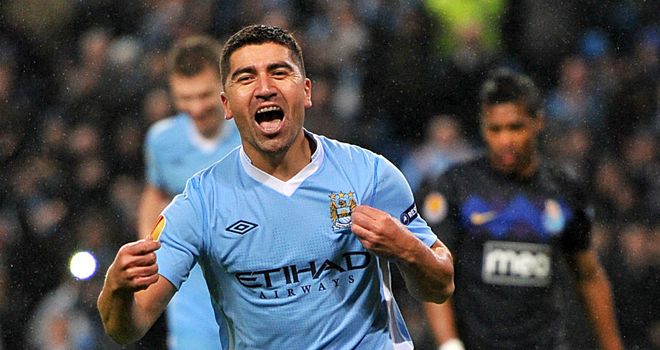 David Pizarro fue incluido entre los peores fichajes del último tiempo del Manchester City