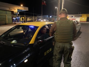 Carabineros activa call center para despejar dudas sobre el salvoconducto para toque de queda