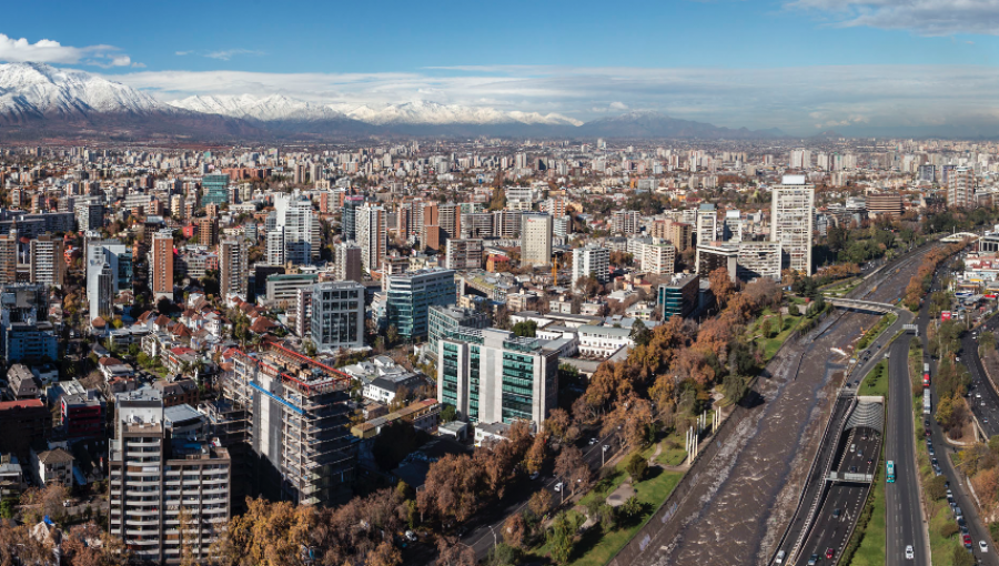 Gobierno decreta cuarentena total en siete comunas de la región Metropolitana