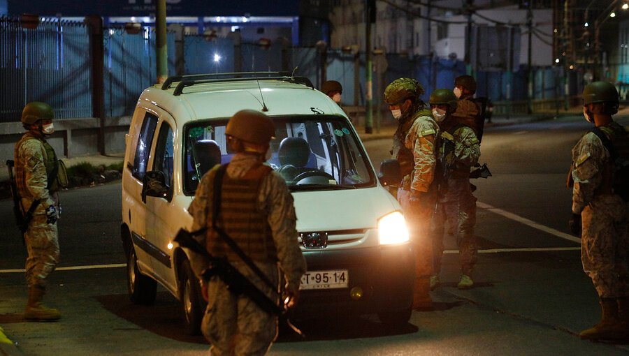 23 personas fueron "conducidas" a unidades policiales por no respetar el toque de queda en la región de Valparaíso