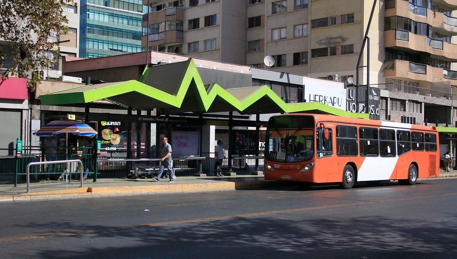Así funcionará el transporte público en las comunas bajo cuarentena total