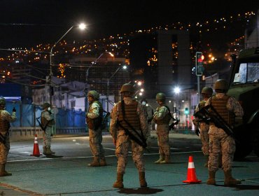 20 personas fueron "conducidas" a unidades policiales por no respetar el toque de queda en la región de Valparaíso