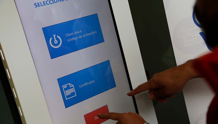 Registro Civil debió bajar aplicación para activar la Clave Única tras presentar fallas