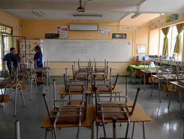 Mañalich descarta que clases presenciales se retomen durante el peak del Covid-19 en Chile