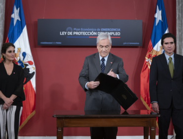 Presidente Piñera promulga ley de protección al empleo ante crisis por el Covid-19