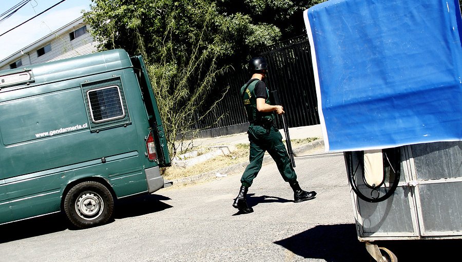 Gendarmería confirma tres nuevos casos de Covid-19 en cárcel de Puente Alto