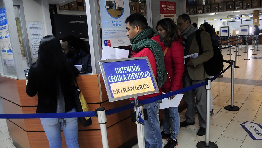 Alargan vigencia de cédulas de identidad para extranjeros en medio de crisis por Covid-19