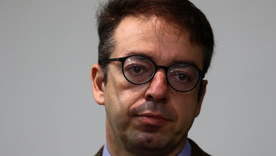 Gabriel Silber se lanza en picada contra el Frente Amplio tras perder Presidencia de la Cámara