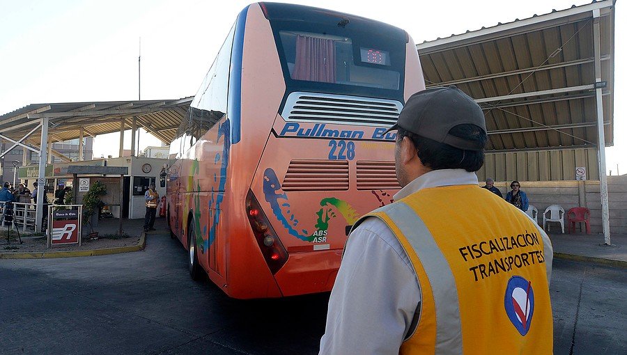 Evalúan cierre del terminal de buses de Quilpué tras advertir alto flujo de pasajeros