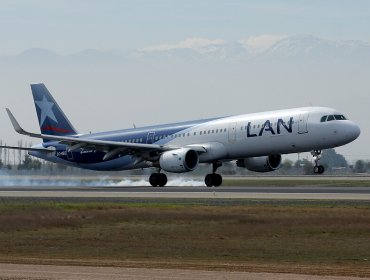 Latam suspenderá todos sus vuelos internacionales entre el 13 y 30 de abril