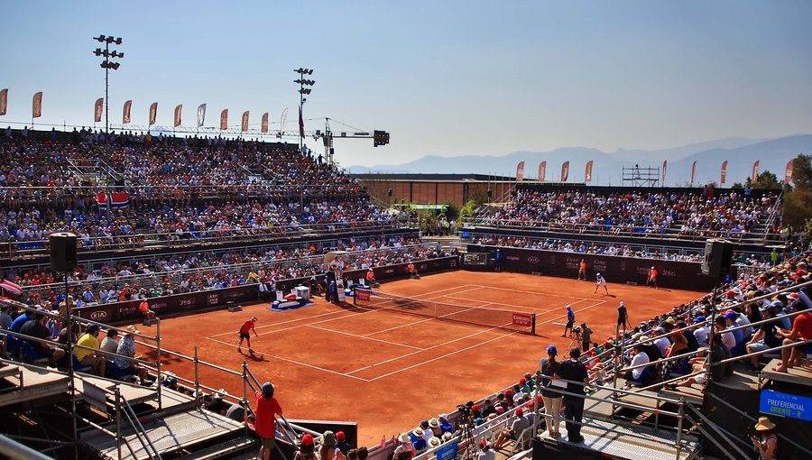 Federación Internacional de Tenis anuncia recortes tras cancelación de casi 1.000 torneos