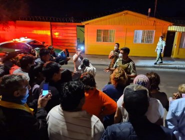 55 personas fueron detenidas en local clandestino de Calama: bebían alcohol y estaban sin mascarillas