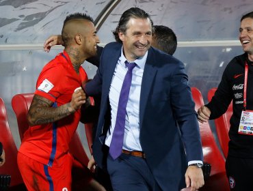 Juan Antonio Pizzi se deshizo en elogios a Arturo Vidal: "Es el jugador ideal"