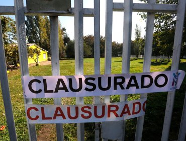 Clausuran parcela donde el pastor Cid realizaba cultos masivos en La Pintana