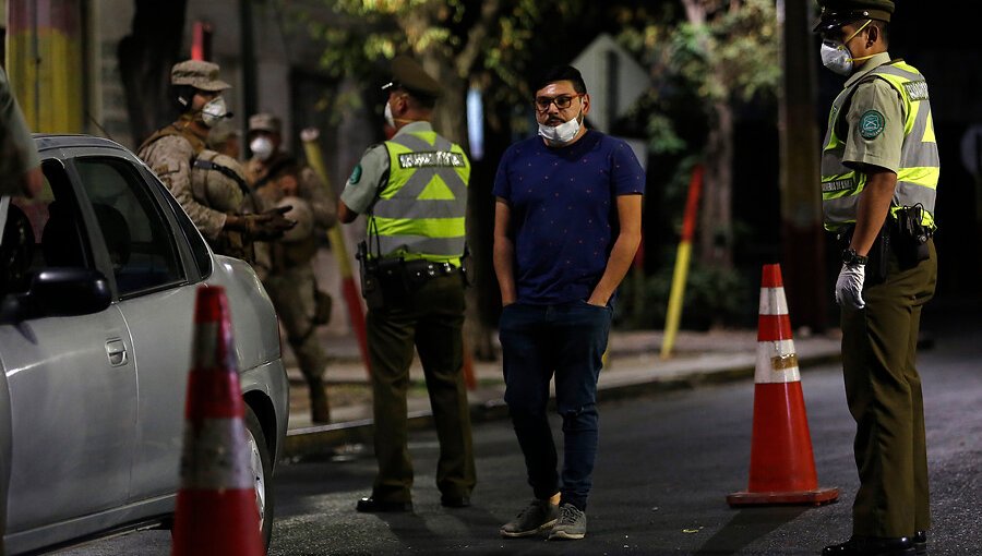 57 personas fueron "conducidas" a comisarías por no respetar toque de queda en la región de Valparaíso