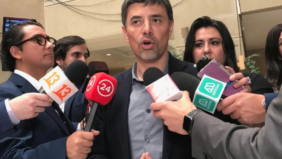 Diputado Díaz llama al Gobierno a reforzar distribución de agua potable en comunas afectadas por la sequía