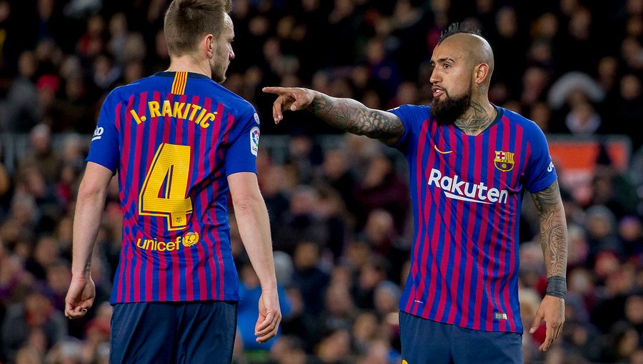 Aseguran que Vidal y Rakitic no seguirían en el Barcelona la próxima temporada