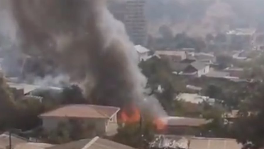 En una caldera se habría originado el incendio que afectó a casa-bodega de Quilpué