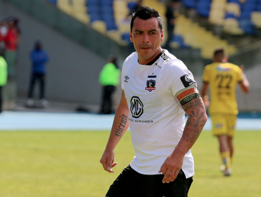 Esteban Paredes desmintió que plantel de Colo-Colo no quiera bajarse los sueldos