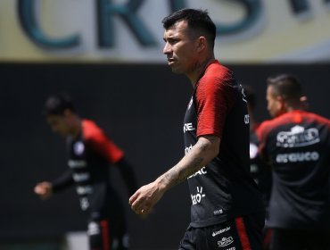 Medel: "La Selección se extraña, pero lo esencial es que la gente esté sana"