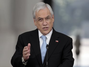 Presidente Piñera posterga decisión de que niños vuelvan a clases el 27 de abril