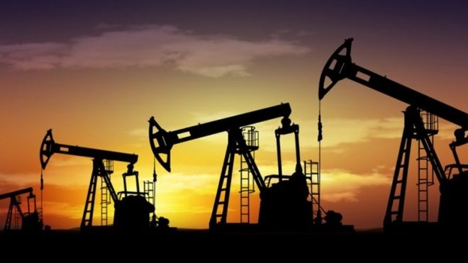 El petróleo estadounidense se desploma y cotiza por debajo de cero por primera vez en la historia