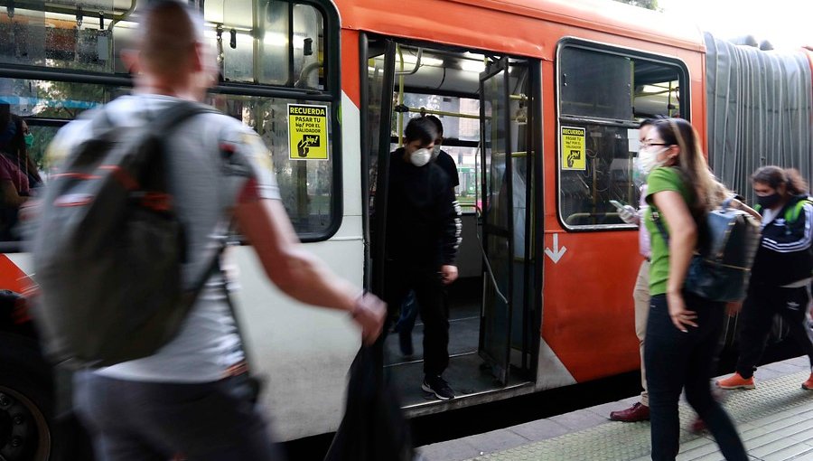 Un 71,8% cayó la demanda de pasajeros en el transporte público de Santiago