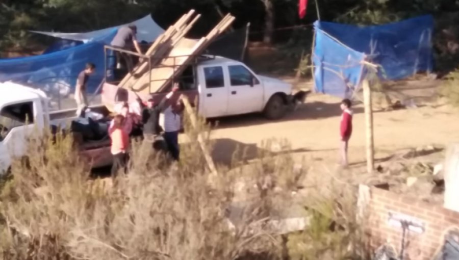 Andrés Celis le "tiró las orejas" al Gobernador de Valparaíso por toma en terrenos de un SAR de Viña del Mar