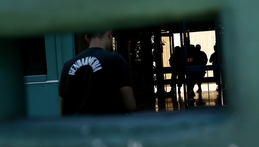 Cinco gendarmes fueron tomados como rehenes en la cárcel de Puente Alto