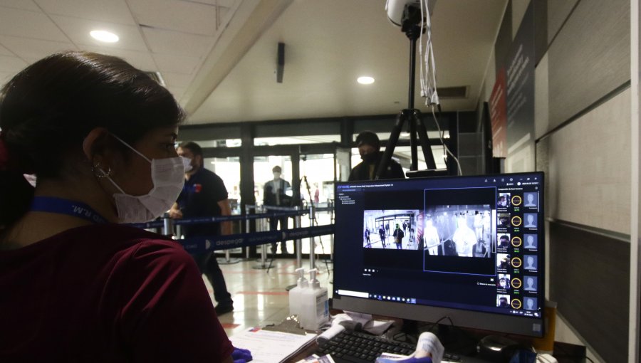 Cámara térmica controlará la temperatura en el aeropuerto de Santiago