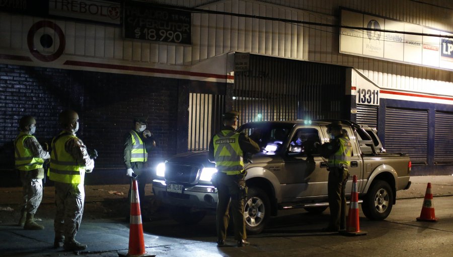 Carabineros reportó a 613 personas que "violaron toque de queda" y fueron "conducidos" a comisarías