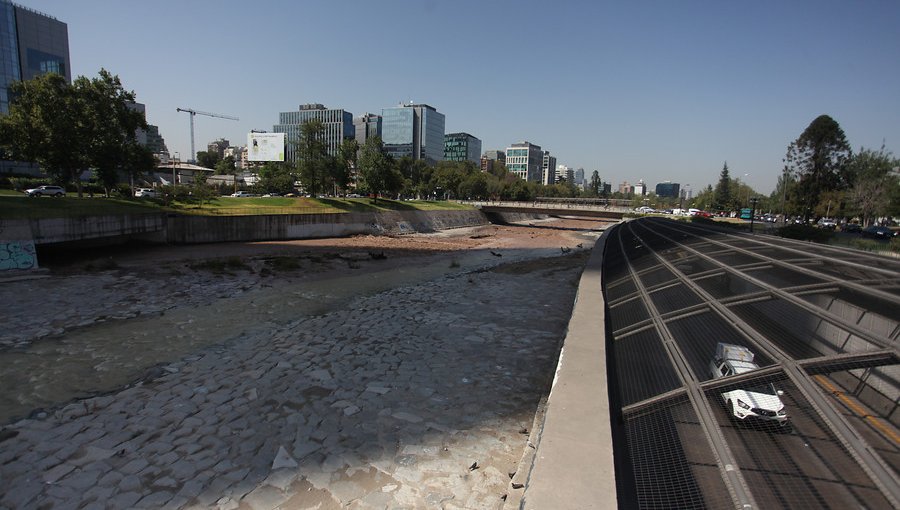 Gobierno decreta escasez hídrica en Lo Barnechea, Las Condes y Vitacura