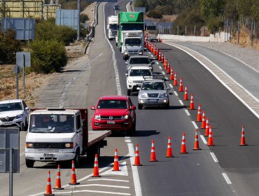 Gobierno estima que cerca de 44 mil vehículos saldrán de Santiago este fin de semana largo