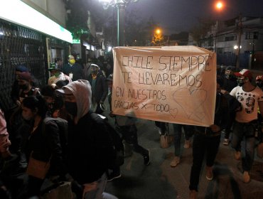 Los primeros 640 bolivianos varados en Providencia viajaron en 14 buses rumbo a Iquique