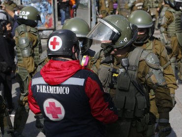 Carabineros reporta 57 detenidos en Plaza Baquedano: Uno es positivo por Covid-19