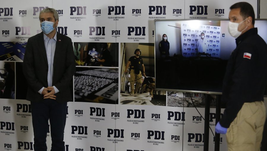 Ministro Blumel califica fiesta de Maipú como "estupidez humana" y anuncia querella
