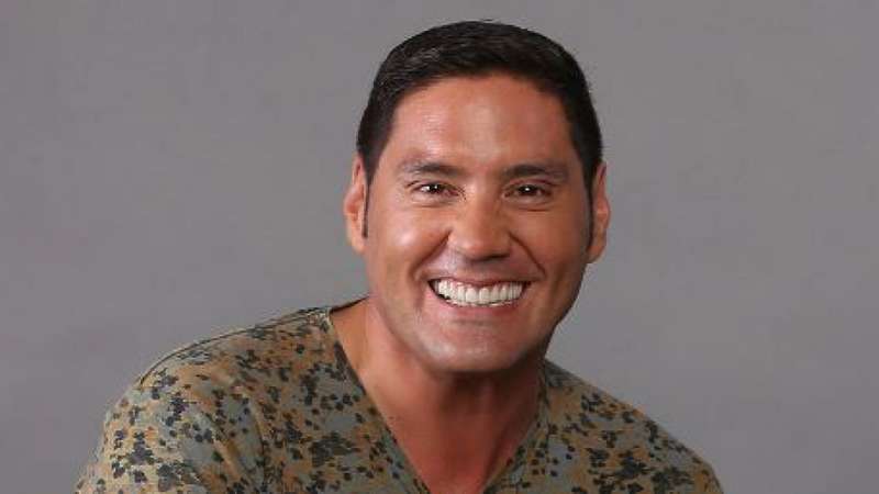 Francisco Saavedra sacó aplausos tras mostrar unas particulares mascarillas