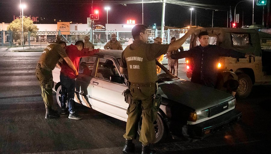 Carabineros detuvo a 13.282 personas la última semana: 51,5% incumplieron medidas sanitarias