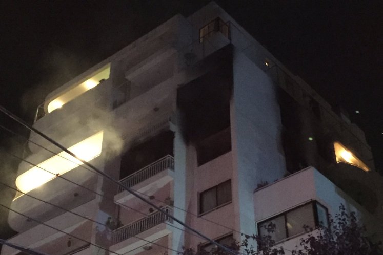 Adulto mayor falleció tras incendio que consumió su departamento ubicado en Las Condes