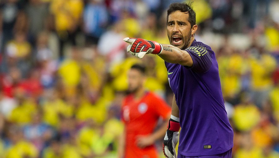 En España aseguran que Claudio Bravo tiene negociaciones avanzadas con Colo-Colo