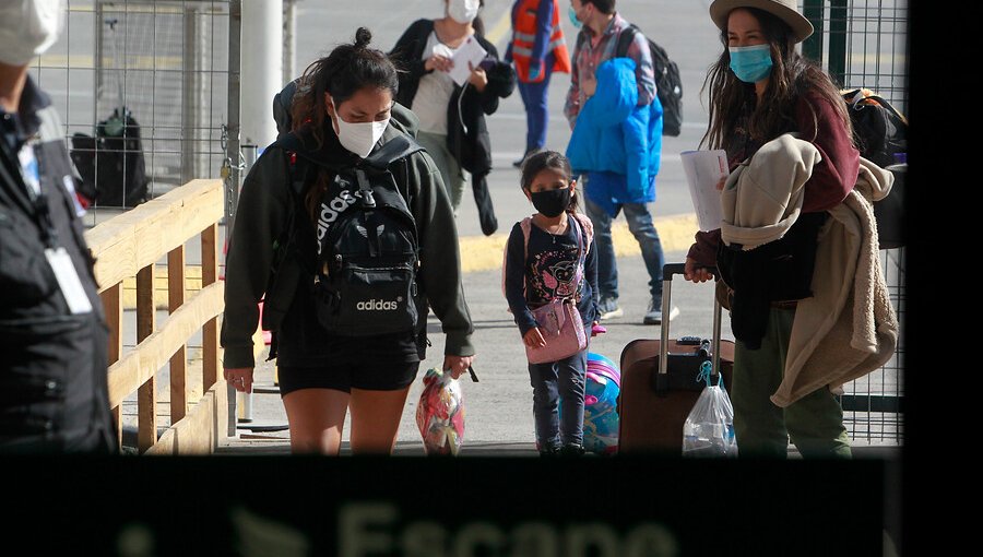 248 chilenos que se encontraban varados en el Asia Pacífico regresaron este viernes al país