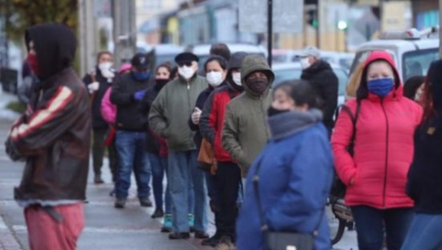 Punta Arenas: filas y un contagiado sorprendido en el primer día después de la cuarentena