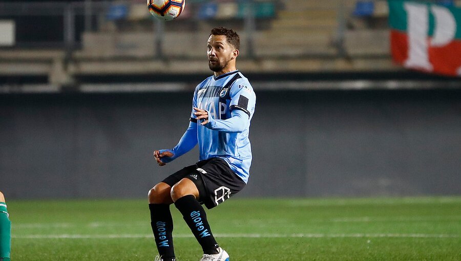 Manuel Iturra anunció su retiro del fútbol profesional a los 35 años